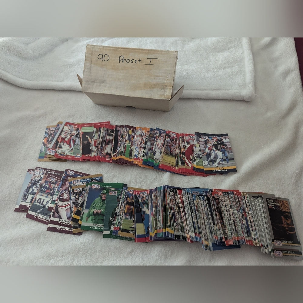Vintage 90s Pro 1 Set Football Cards View 2